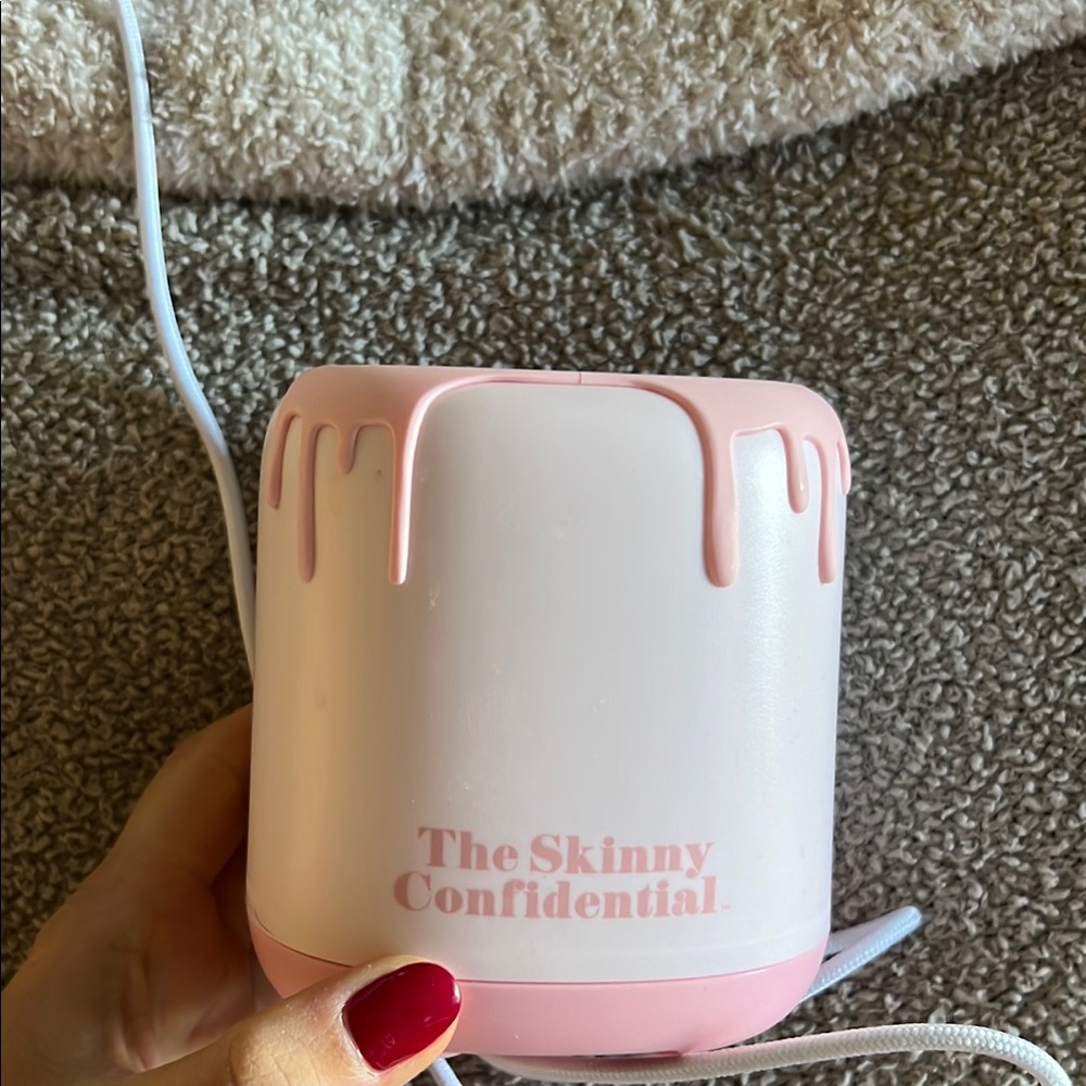The Skinny Confidential Pink Drip diffuser